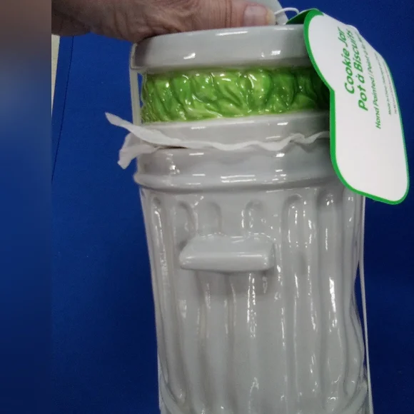 Sesame Street Cookie Jar (Temp Sold Out)) - Picture 3 of 6